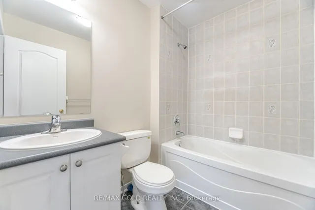 Additional image 37 of 26 Bushmill Circ