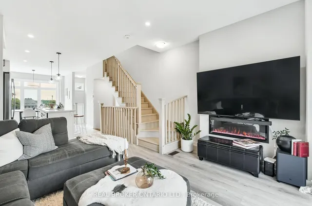 Additional image 19 of 527 Shaver Rd Unit 7