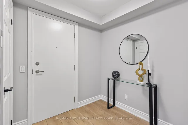 Additional image 4 of 5233 Dundas St Unit 227