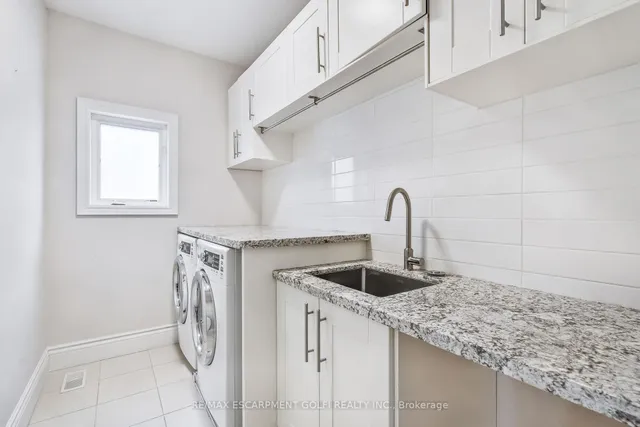 Additional image 17 of 168 BOOKJANS Dr