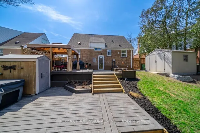 Additional image 29 of 82 Colonial Ave