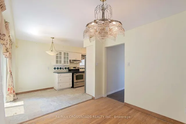 Additional image 14 of 17 Brownridge Cres