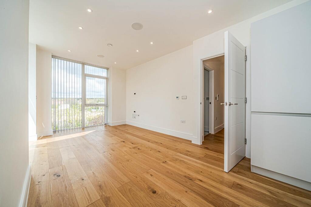 Additional image 2 of Broadwater Road, WELWYN GARDEN CITY