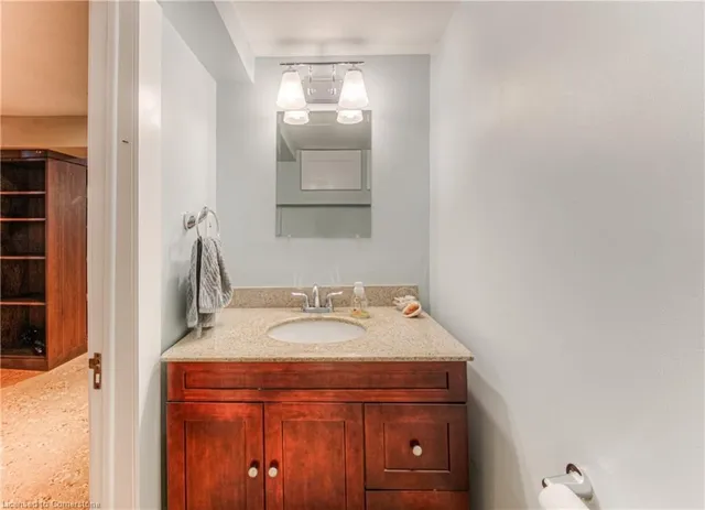 Additional image 30 of 120 Moore Ave