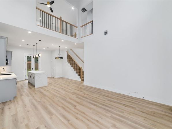 6715 England St, Houston, TX 77021