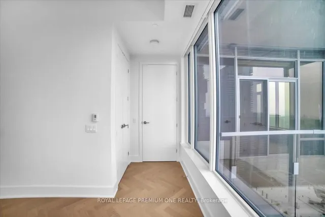 Additional image 21 of 11 Yorkville Ave Unit 6007