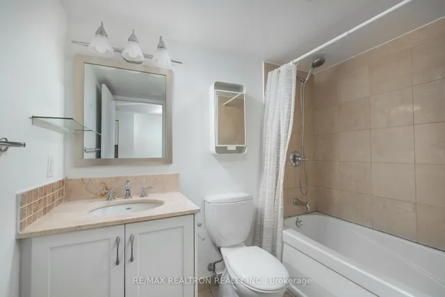 Additional image 21 of 2181 Yonge St Unit 2706