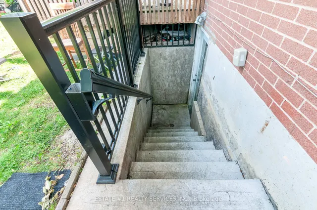 Additional image 8 of 9 Dowling Cres