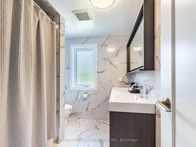 Additional image 38 of 52 Mozart Cres