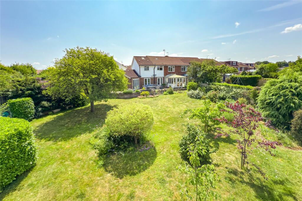 Additional image 12 of Evans Grove, St. Albans, Hertfordshire, AL4
