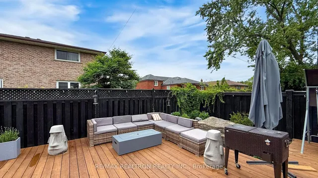 Additional image 33 of 253 Searle Ave