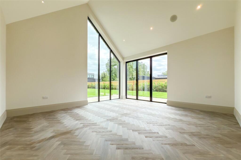 Additional image 4 of Poplars House, Kennel Lane, Kinsbourne Green, Harpenden, Hertfordshire, AL5