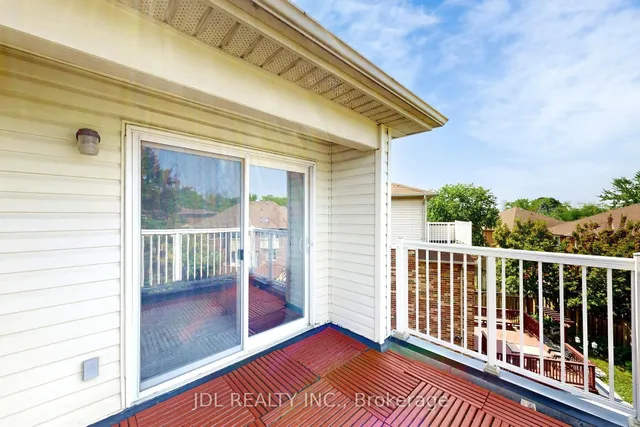 Additional image 28 of 52 Wyper Sq