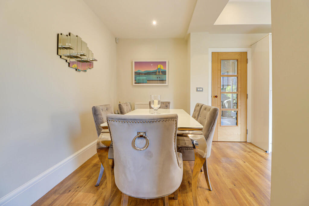 Additional image 4 of Avenue Road, St. Albans, AL1