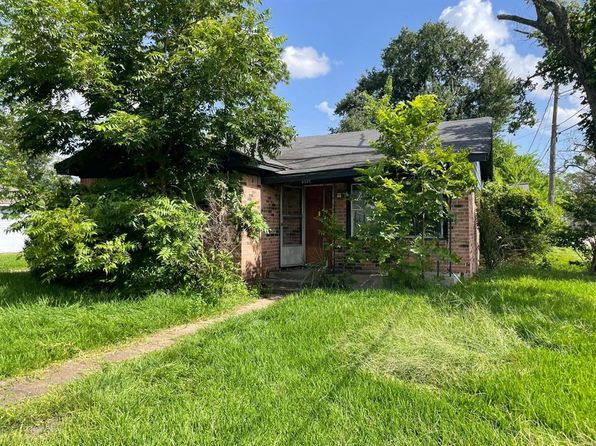 8502 Carlos St, Houston, TX 77029