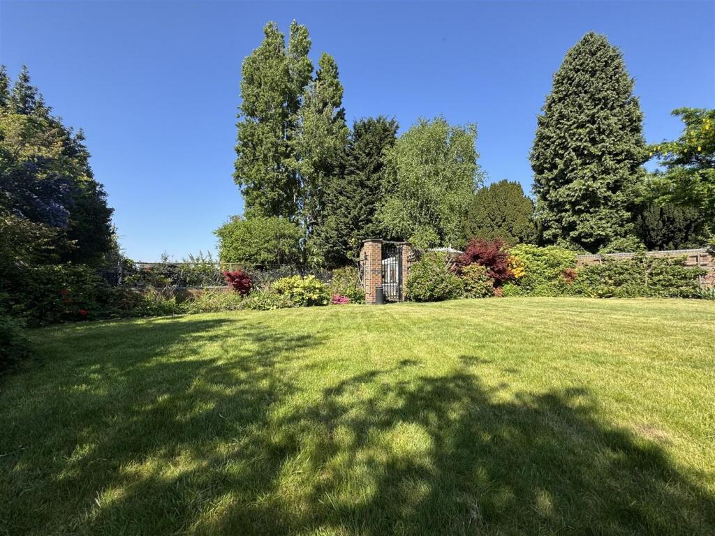 Additional image 64 of Birmingham Road, Great Barr, Birmingham