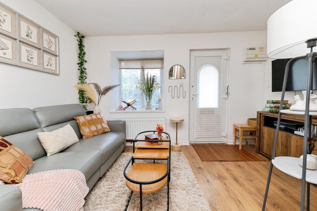 Additional image 10 of Cowslips, Welwyn Garden City