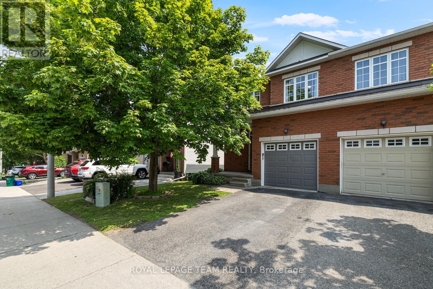 207 PORTRUSH AVENUE|Ottawa, Ontario K2J5J6