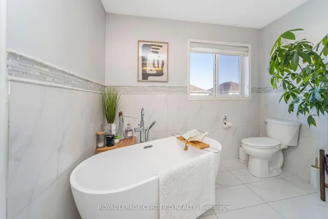 Additional image 27 of 53 Vintage Gate