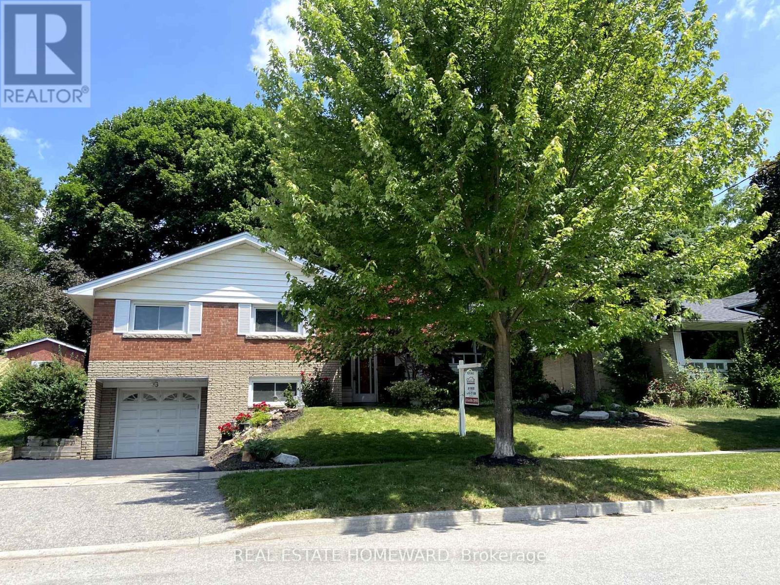 8 BURNVIEW CRESCENT|Toronto (Woburn), Ontario M1H1B5