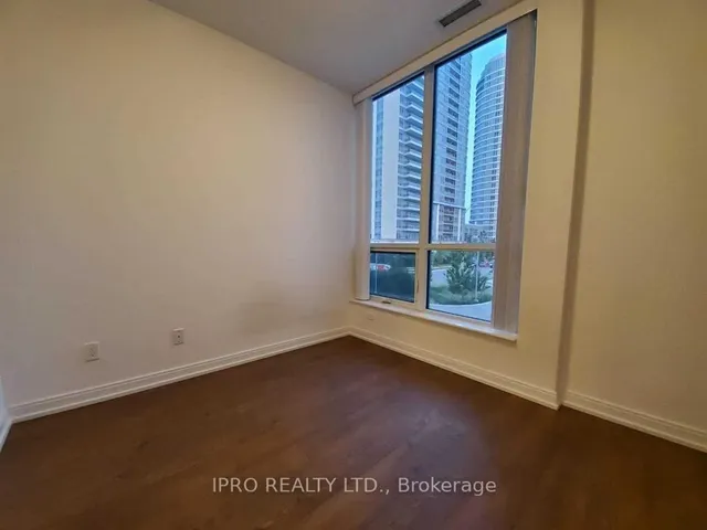 Additional image 7 of 255 Village Green Sq Unit 204