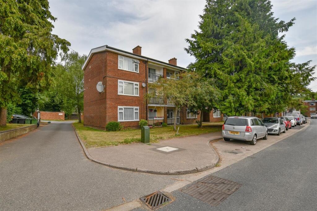Additional image 4 of Fairhaven, Park Street Lane, Park Street, St. Albans