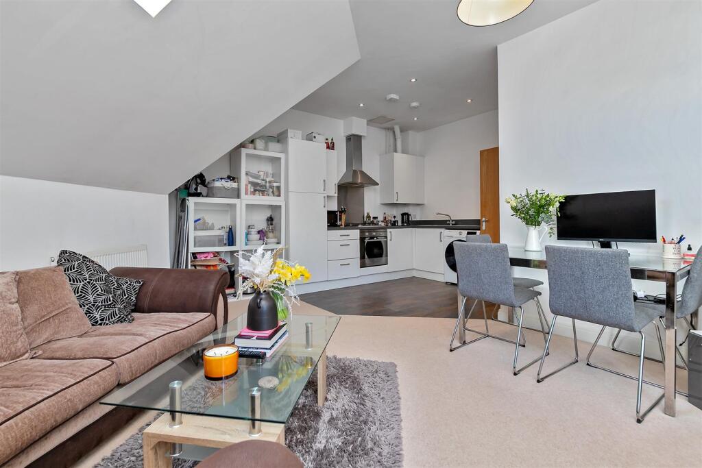 Additional image 3 of Millstone Way, Harpenden