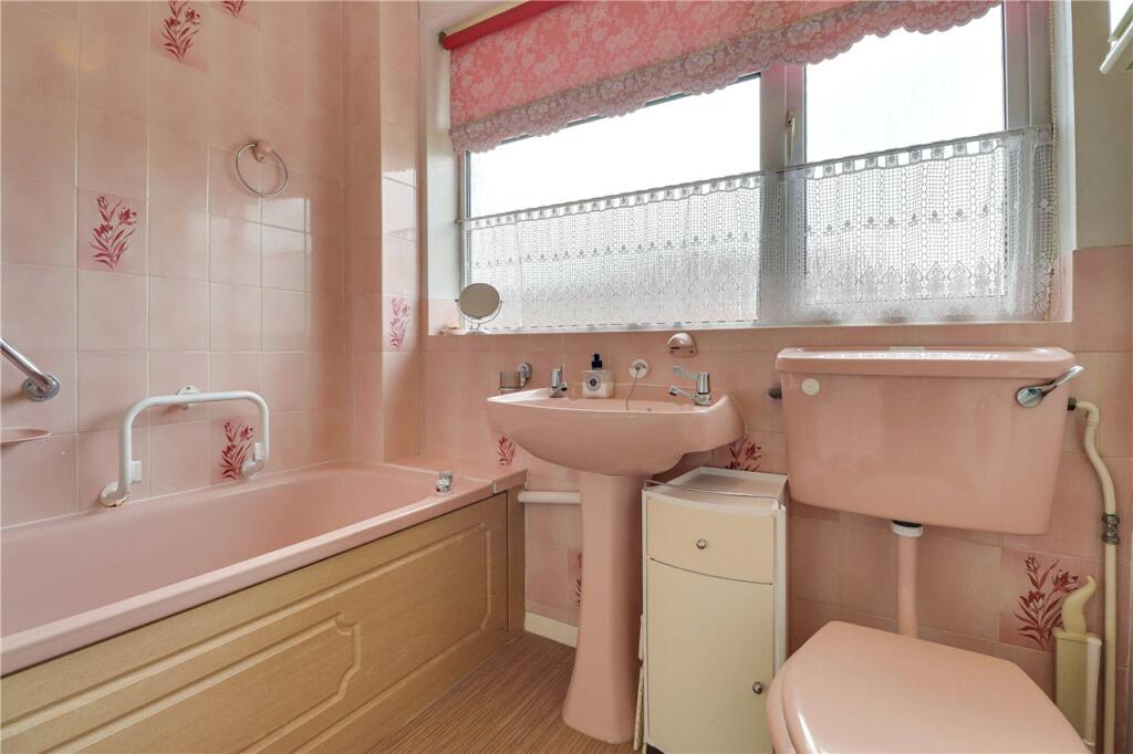 Additional image 13 of Waveney Road, Harpenden, AL5