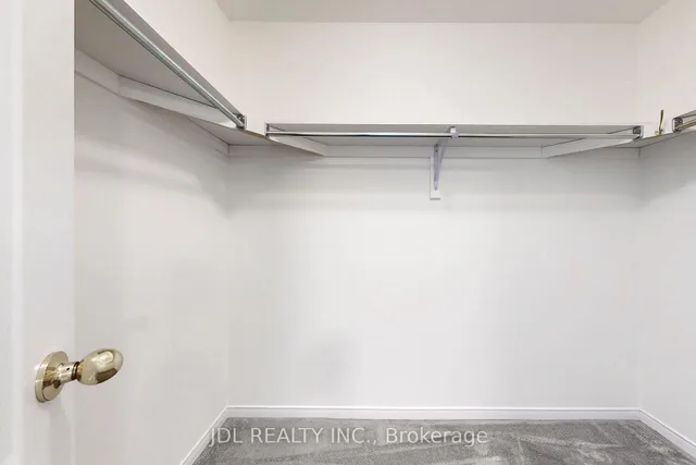 Additional image 29 of 52 Wyper Sq