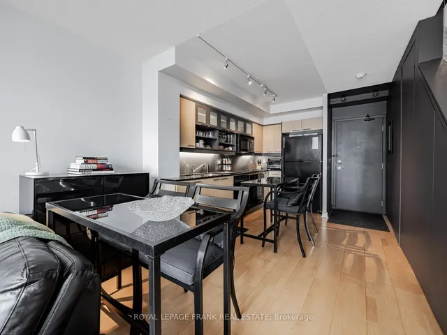 Additional image 5 of 36 Blue Jays Way Unit 914