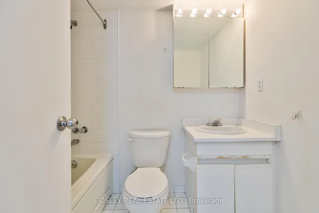 Additional image 27 of 1001 Bay St Unit 1304