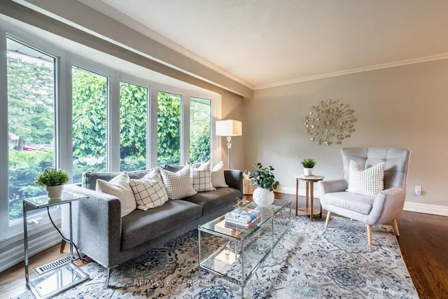 Additional image 6 of 5195 Cedarbook Cres