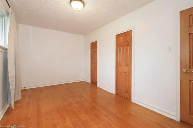 Additional image 18 of 109 Fife Ave