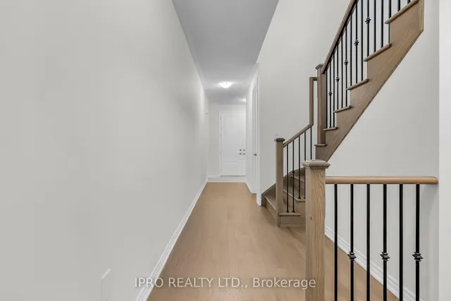 Additional image 8 of 372 Bergamot Ave