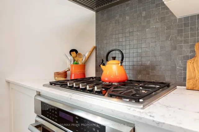 Additional image 18 of 38 Howard Park Ave Unit 618