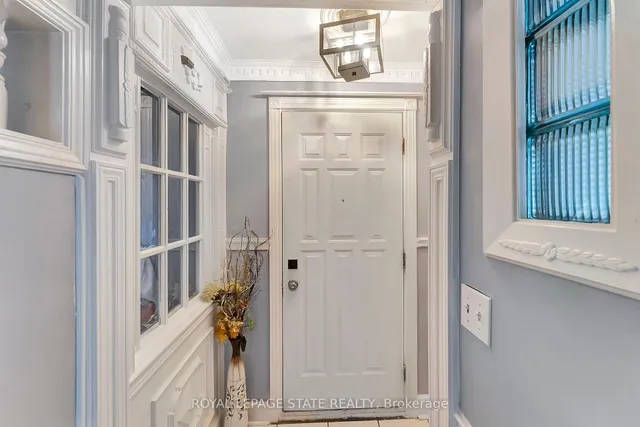 Additional image 4 of 158 East 26th St