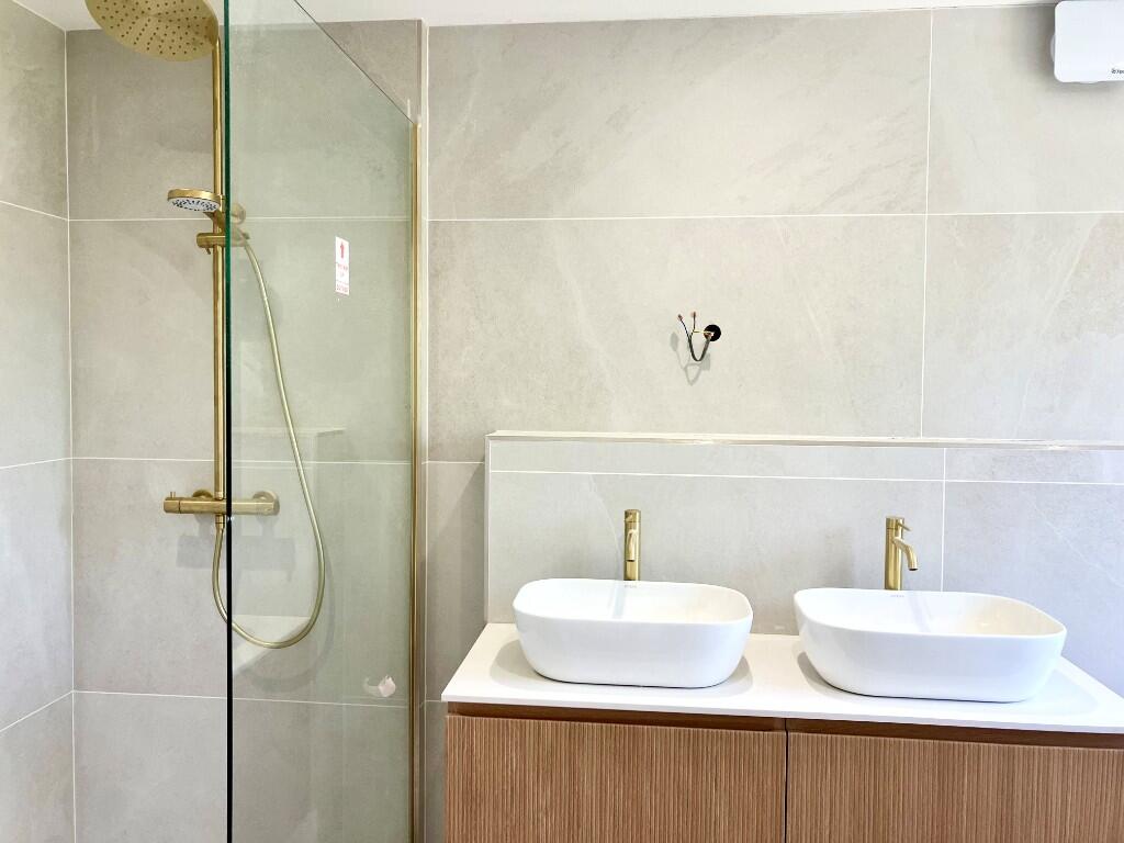 Additional image 12 of Batchwood Drive, St. Albans, Hertfordshire, AL3 5SB