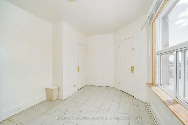 Additional image 27 of 12 Earlscourt Ave