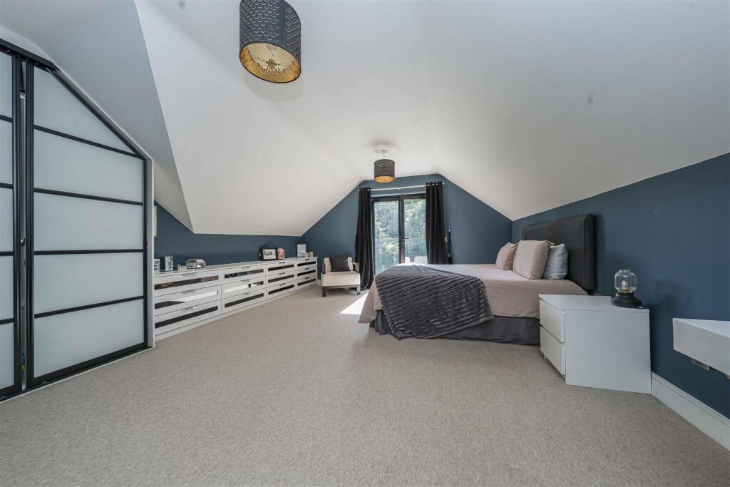 Additional image 12 of Bucknalls Drive, Bricket Wood, St. Albans