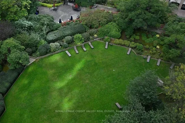 Additional image 30 of 33 Harbour Sq Unit 1421