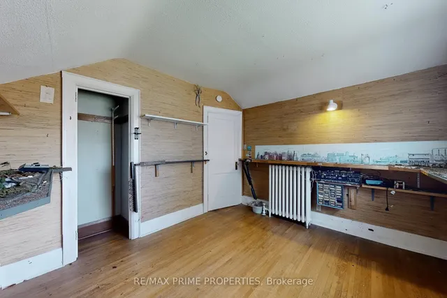 Additional image 24 of 1398 Pape Ave