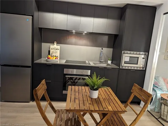 Additional image 16 of 1 Jarvis St Unit 518