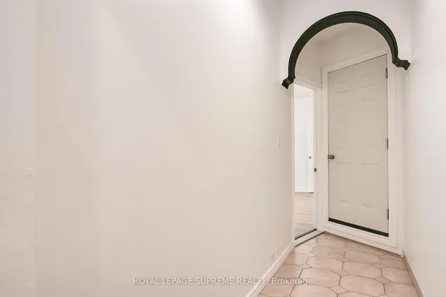 Additional image 6 of 255 Howland Ave