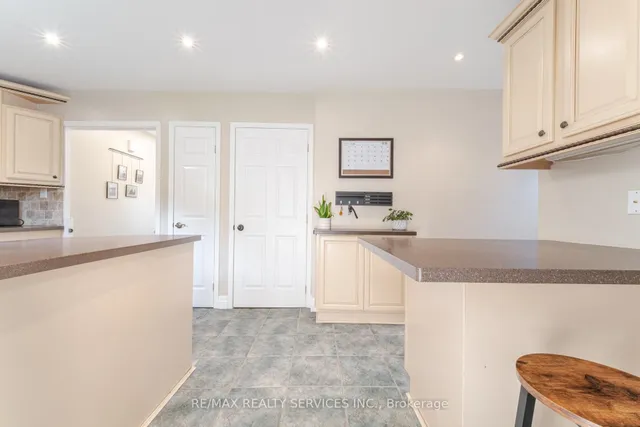 Additional image 20 of 19 Jasper Cres