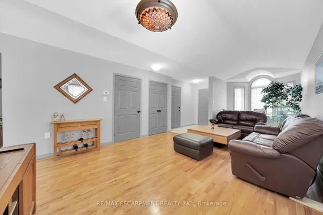 房产图片 5 - 67 Jeremy St