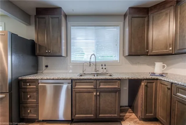 Additional image 23 of 60 Elmsdale Dr Unit 30