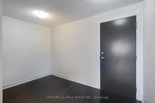 Additional image 14 of 125 Village Green Sq Unit 3707