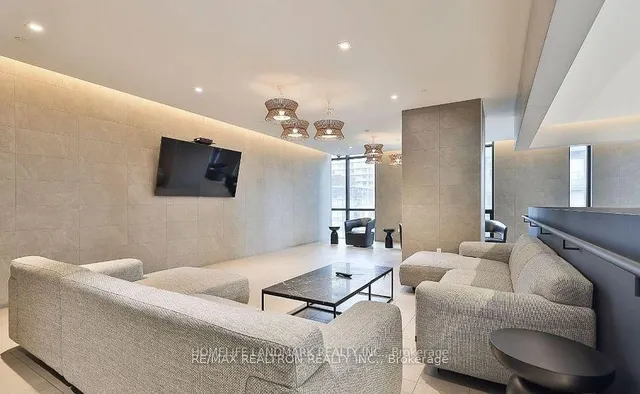 Additional image 26 of 1 Yorkville Ave Unit 2405