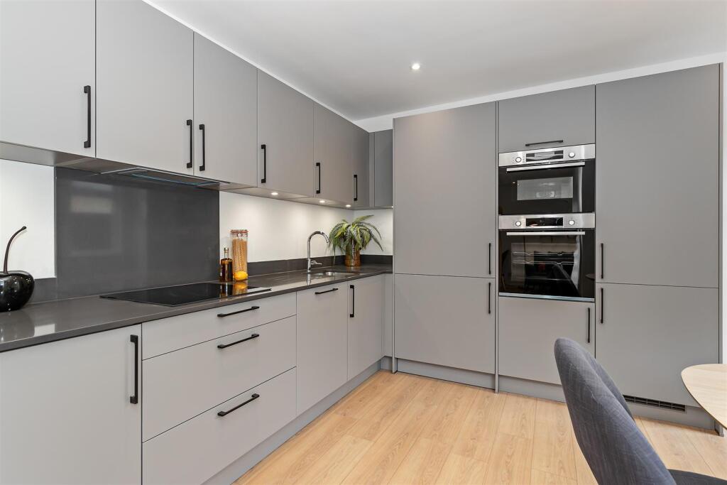 Additional image 7 of St. Julians Road, St. Albans