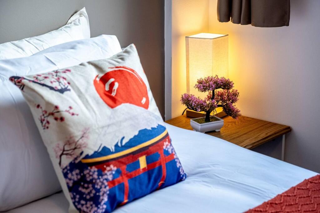 Additional image 19 of 165 Granville Street